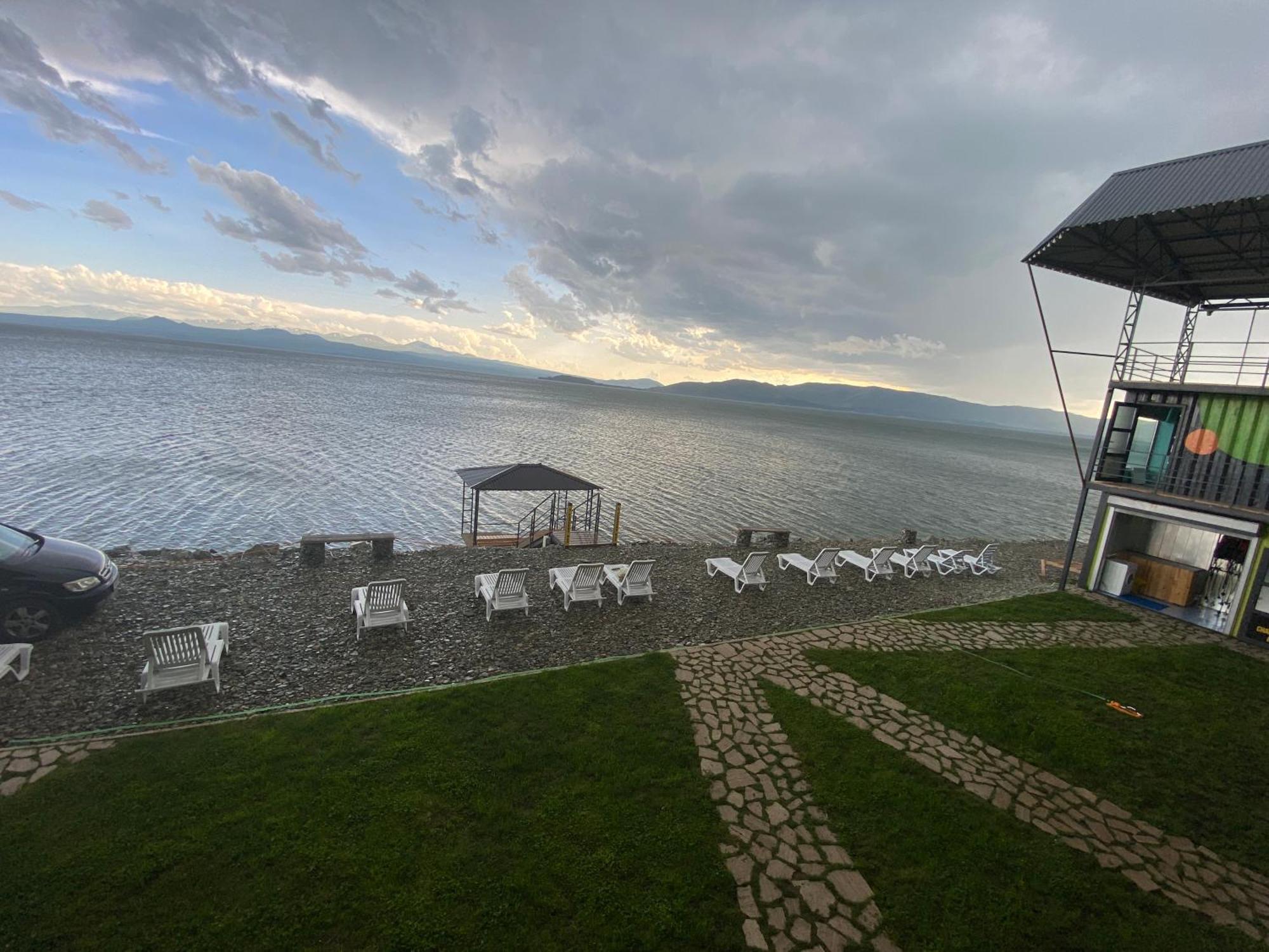Altitude 1900 Dive Resort - Sevan Lake Chambarak Bagian luar foto