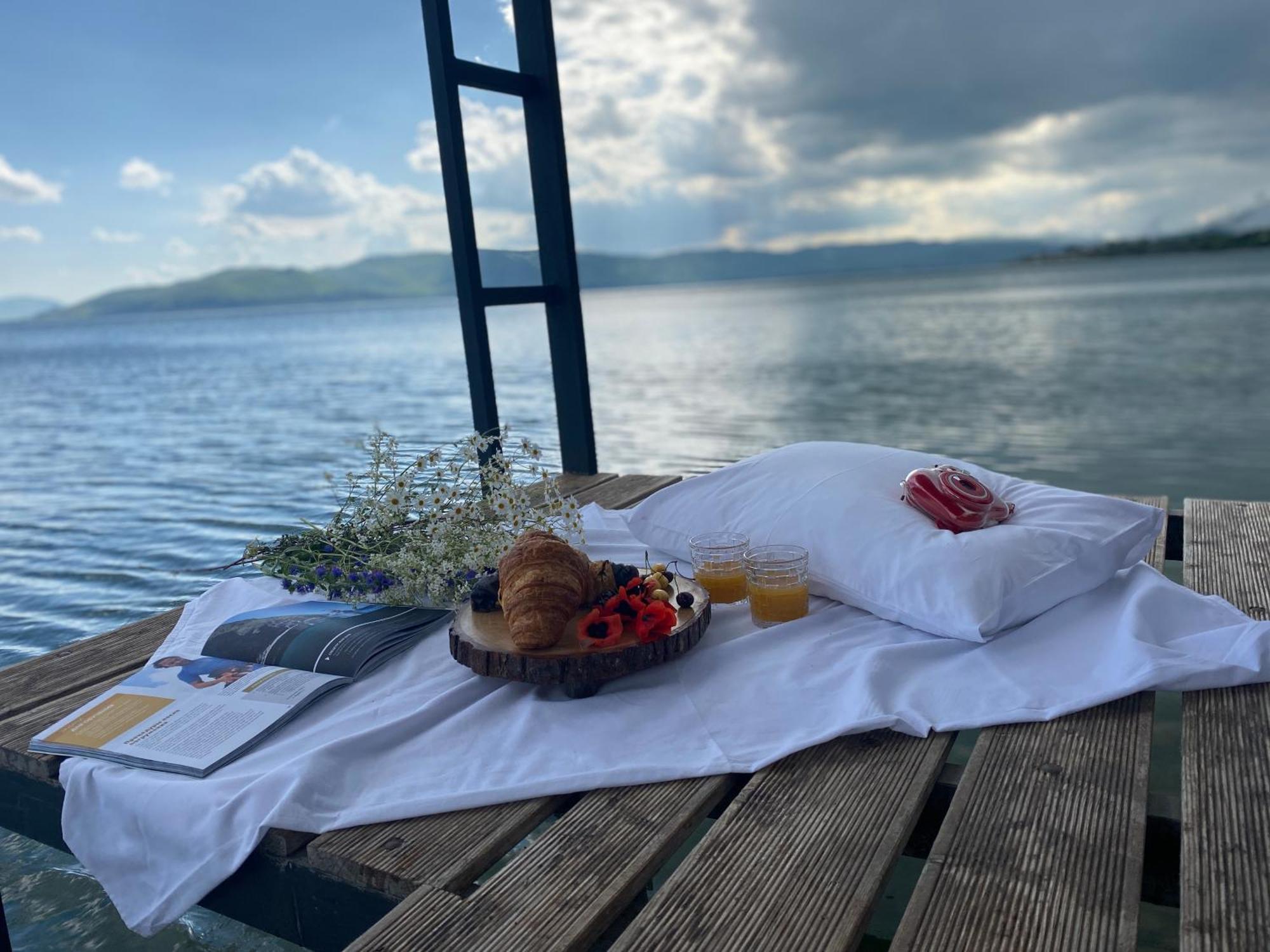 Altitude 1900 Dive Resort - Sevan Lake Chambarak Bagian luar foto
