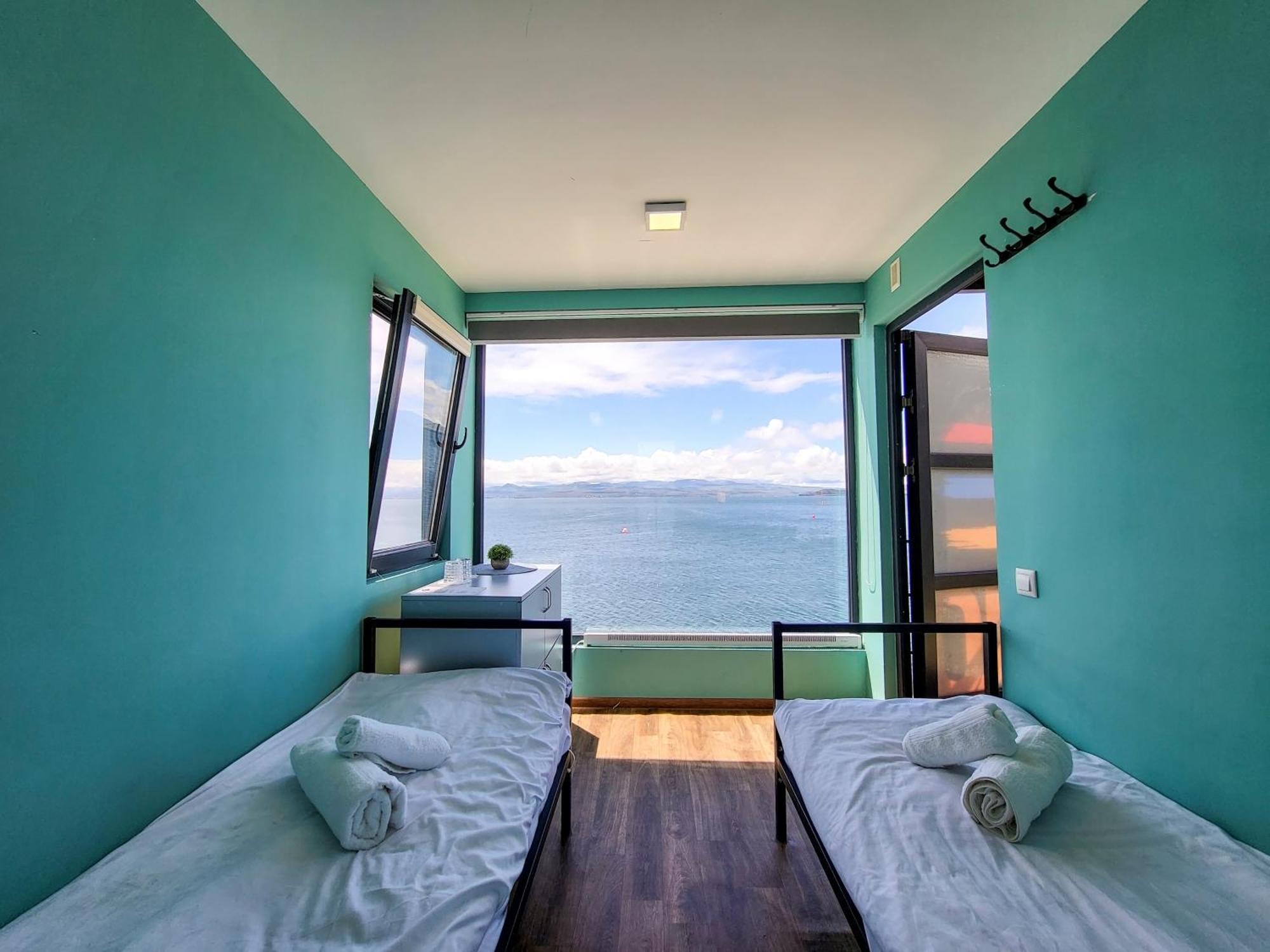 Altitude 1900 Dive Resort - Sevan Lake Chambarak Bagian luar foto